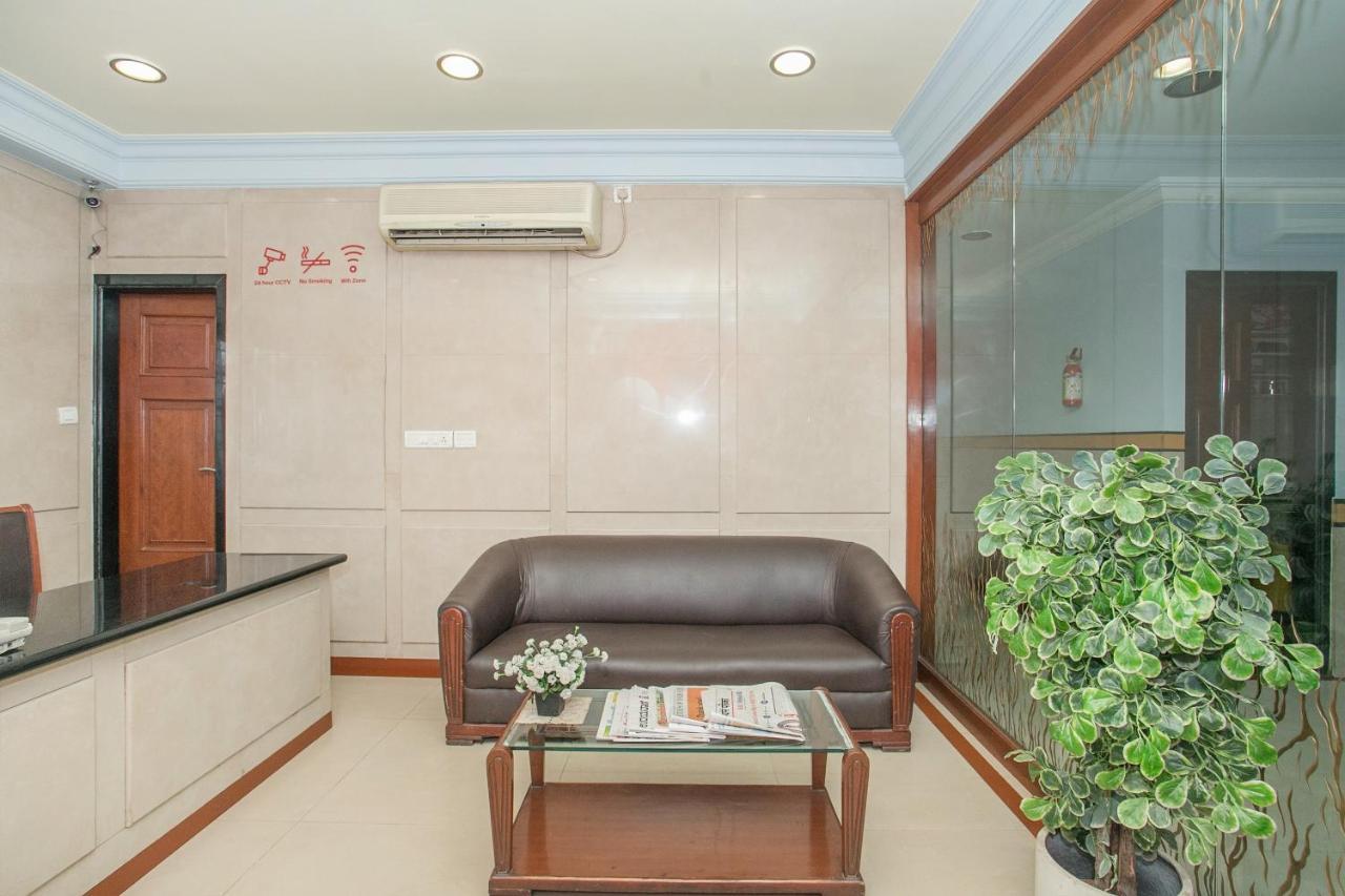 Oyo 579 Hotel Aab Bangalore Buitenkant foto