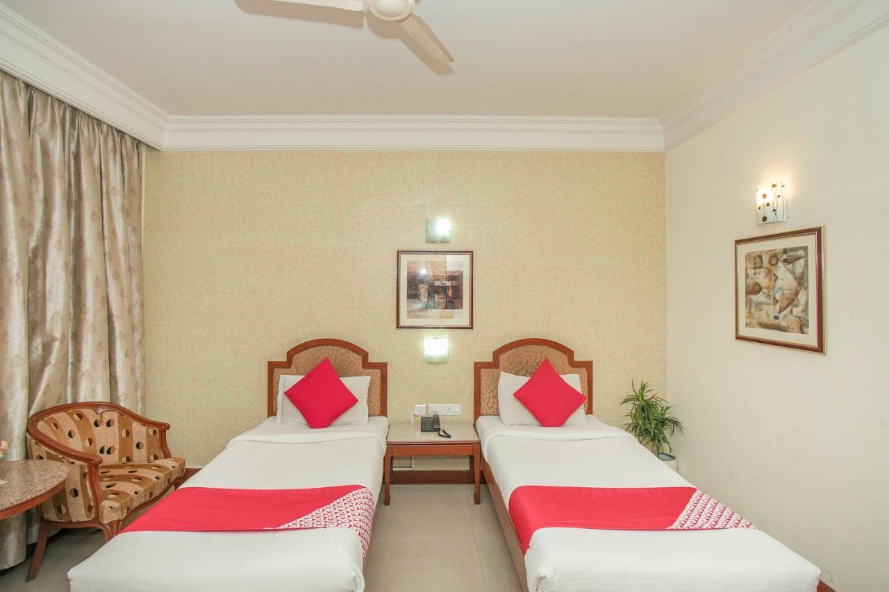 Oyo 579 Hotel Aab Bangalore Buitenkant foto