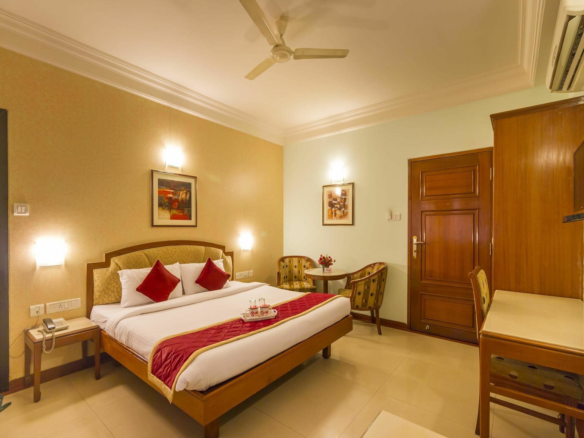 Oyo 579 Hotel Aab Bangalore Buitenkant foto